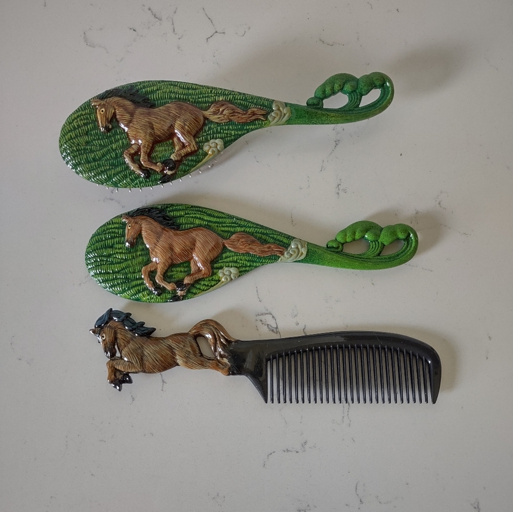 Horse Shaped Kids Hairbrush Comb Mirror Vanity Set Pony Lovers Vintage Painted.